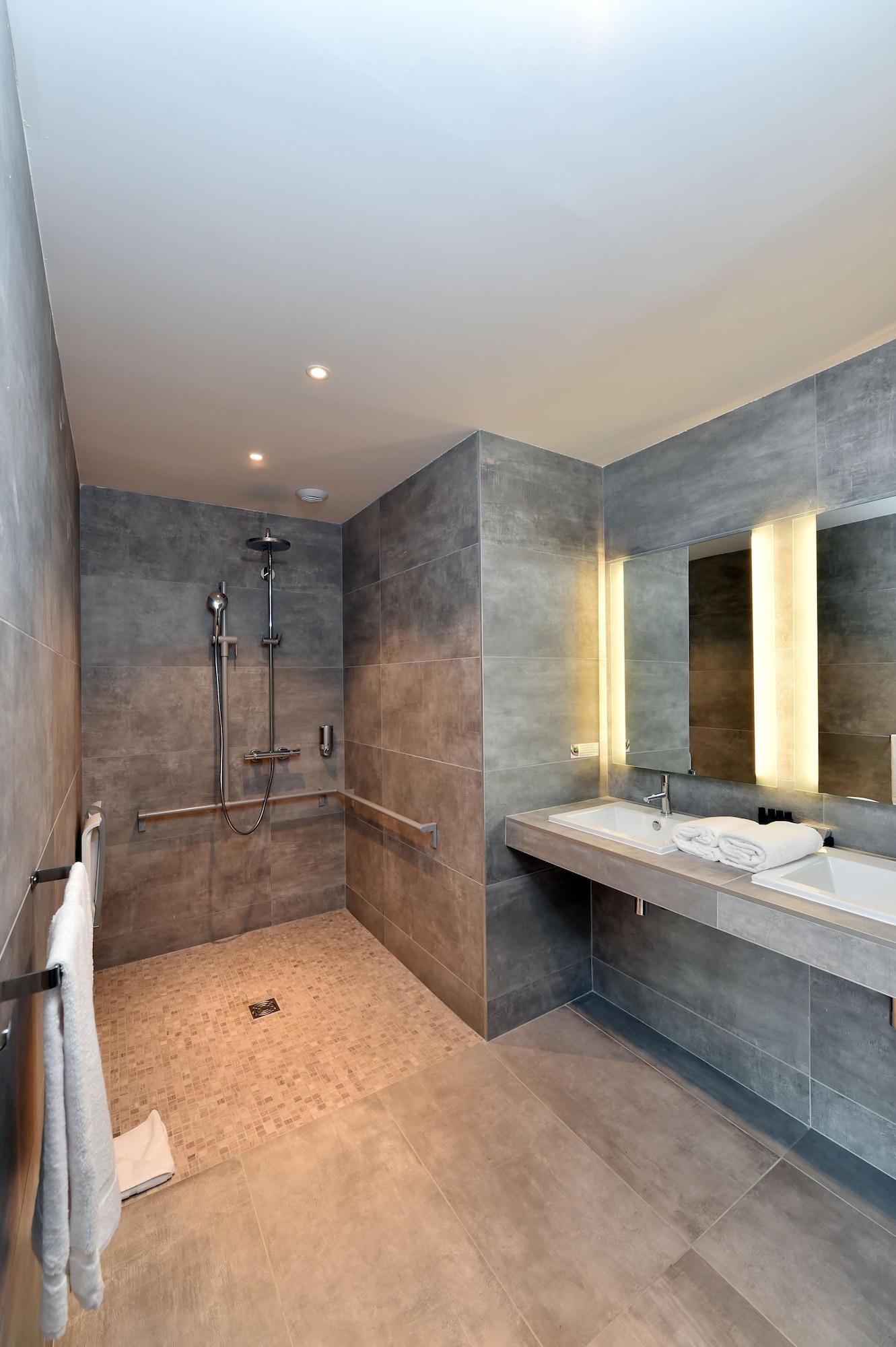 Central Park Hotel & Spa La Rochelle  Zewnętrze zdjęcie