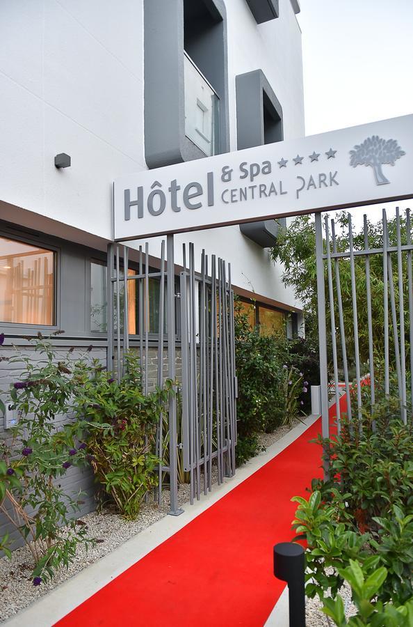 Central Park Hotel & Spa La Rochelle  Zewnętrze zdjęcie