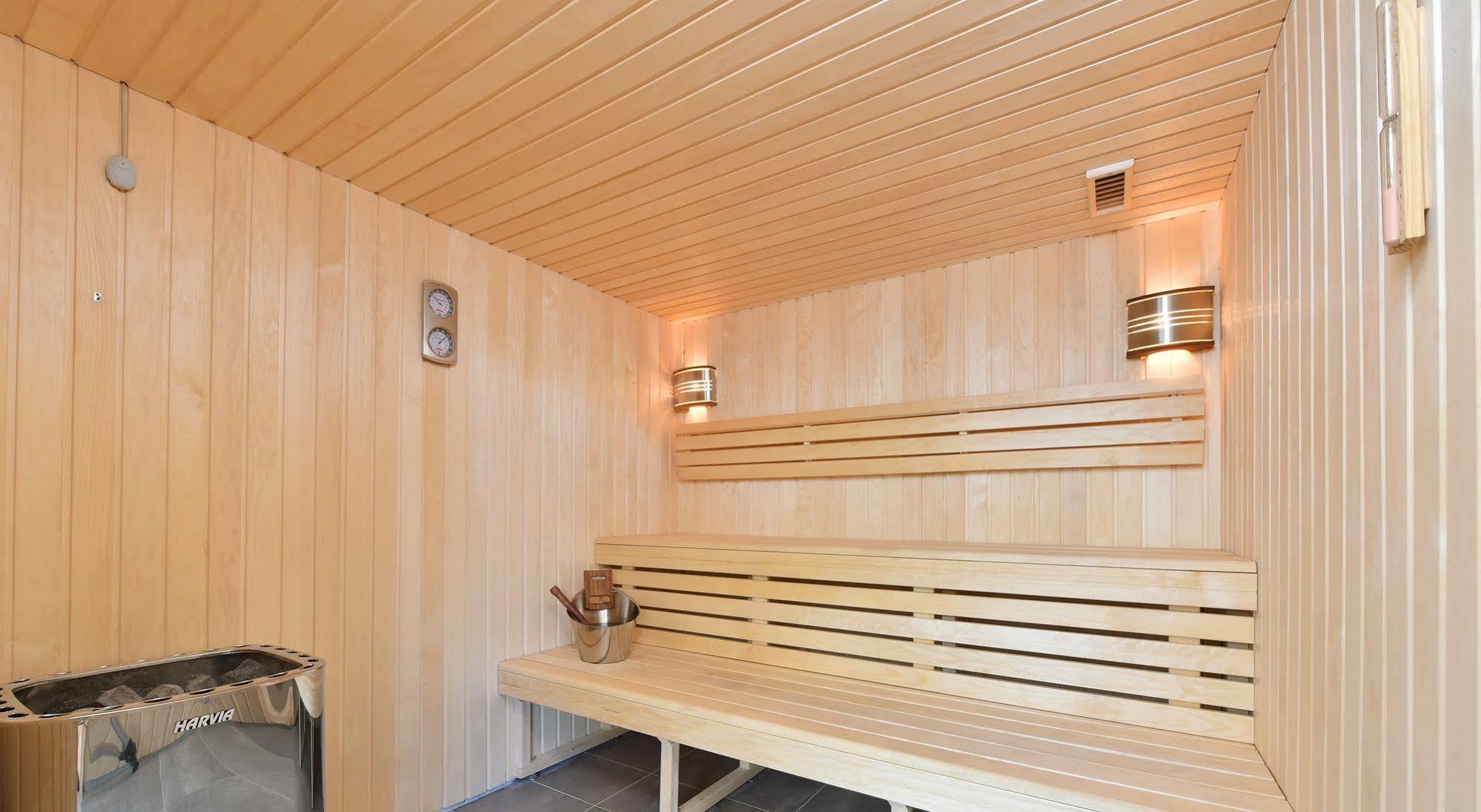 Central Park Hotel & Spa La Rochelle  Zewnętrze zdjęcie