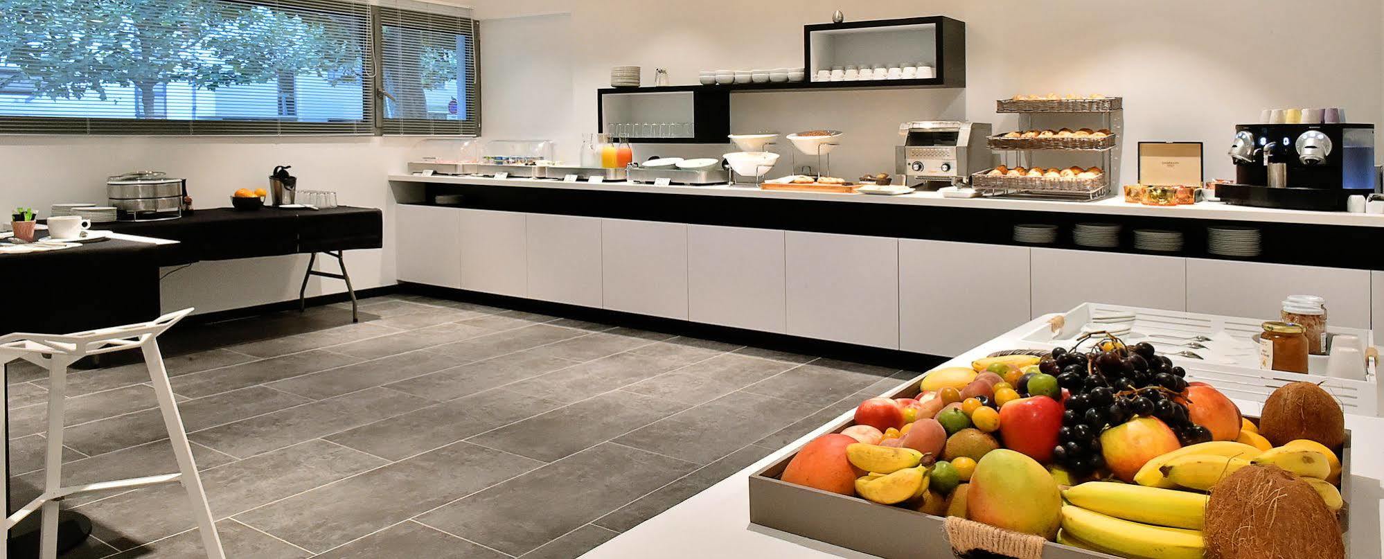 Central Park Hotel & Spa La Rochelle  Zewnętrze zdjęcie